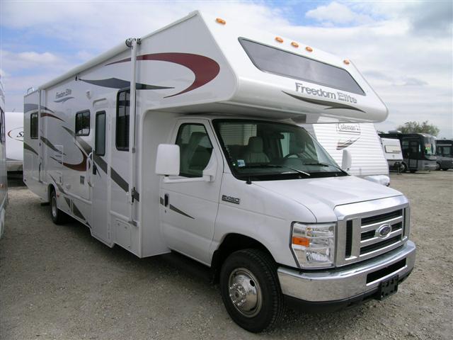 New 2010 Fourwinds Freedom Elite 31R Class C For Sale